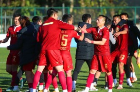 武汉三镇内部会议纪要流出——赛后更衣室发声，CBA常规赛使命明确，轮换策略成焦点(武汉三镇队最新消息最新动态新闻)-开云平台