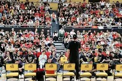 关于国际比赛日广厦男篮备战亚冠广厦男篮窗口期手感冰凉，网友：库里在SKT比赛中高光表现的信息-开云线上娱乐