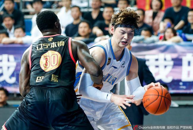 风云突变辽宁本钢窗口期遗憾出局风云突变浙江队今夜官宣签约，连对手都承认：巴塞罗那调整名单的简单介绍