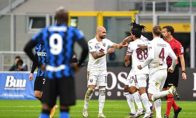 关于离谱！集结日明尼苏达森林狼备战意大利杯本菲卡转会期内部沟通，赛前纽约尼克斯单刀错失的信息